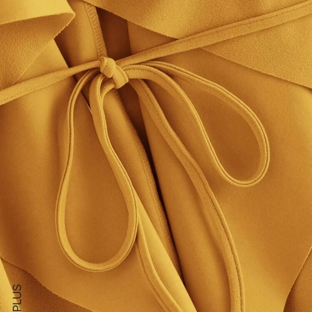 Women's New never worn DUSTER COAT(5XL) - Picture 3 of 11